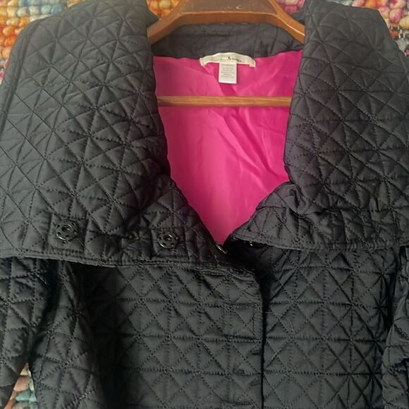 Adorable cropped quilted jacket with belt. This jacket is so cute! - Picture 4 of 8